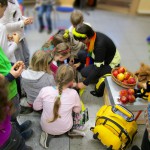 Krokussetzaktion mit Grundschülern der Wunderburgschule