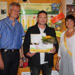 1. Preisträger "Honiggold", Übergabe an Michael Gerencser für die Stadt Bambereg, Garten- und Friedhofsamt