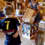 Schulbienenunterricht für Schüler der Hainschule Bamberg in der Bienen-InfoWabe