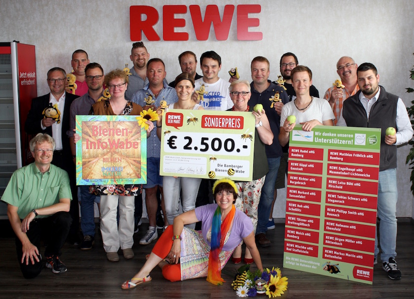 Spendenübergabe des REWE-Sonderpreises am 26.07.2016 an Bienen-leben-in-Bamberg.de