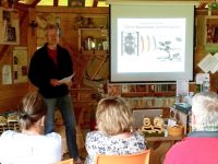 Vortrag "Neue Bienenkrankheiten – auch in Franken?" von Reinhold Burger