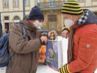 Reinhold mit Bienenpate Albert Fresz am Honigmarkt Bamberg, Faschingsdienstag 2021