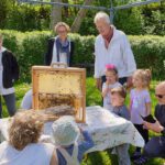 Schaufensterbeute; Bienenführung für Bienenpartin Diana Martin und MR ACR-Team Erlangen