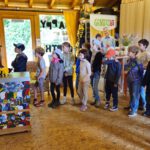 Domschule Bamberg, Klasse 2a zum Schulbienen-Unterricht / Schulbienenführung in der Bienen-InfoWabe, Bienen-leben-in-Bamberg.de