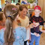 Grundschule Scheßlitz, Klasse 2b zum Schulbienen-Unterricht / Schulbienenführung in der Bienen-InfoWabe, Bienen-leben-in-Bamberg.de