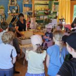 Schulbienenführung / Schulbienen-Unterricht im Ferienprogramm für den Offenen Ganztag (OGS) Grundschule Gaustadt. / Initiative Bienen-leben-in-Bamberg.de