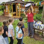 Rupprecht-Grundschule Bamberg, Klasse 2a zum Schulbienen-Unterricht / Schulbienenführung in der Bienen-InfoWabe, Bienen-leben-in-Bamberg.de