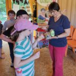 Schulbienenführung / Schulbienen-Unterricht im Ferienprogramm für den Offenen Ganztag (OGS) Grundschule Gaustadt. / Initiative Bienen-leben-in-Bamberg.de