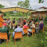 Josef "Jupp" Schröder und Sebastian Zientek, Dengelkurs und Sensenkurs zur Sonntagsöffnung der Bienen-InfoWabe in Bamberg