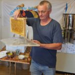 Verarbeitung der Honigernte Bienenweg 2025, Sondertermin Honigernte- und Schleudertage (Bienen-leben-in-Bamberg.de)