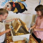 Verarbeitung der Honigernte Bienenweg 2025, Sondertermin Honigernte- und Schleudertage (Bienen-leben-in-Bamberg.de)