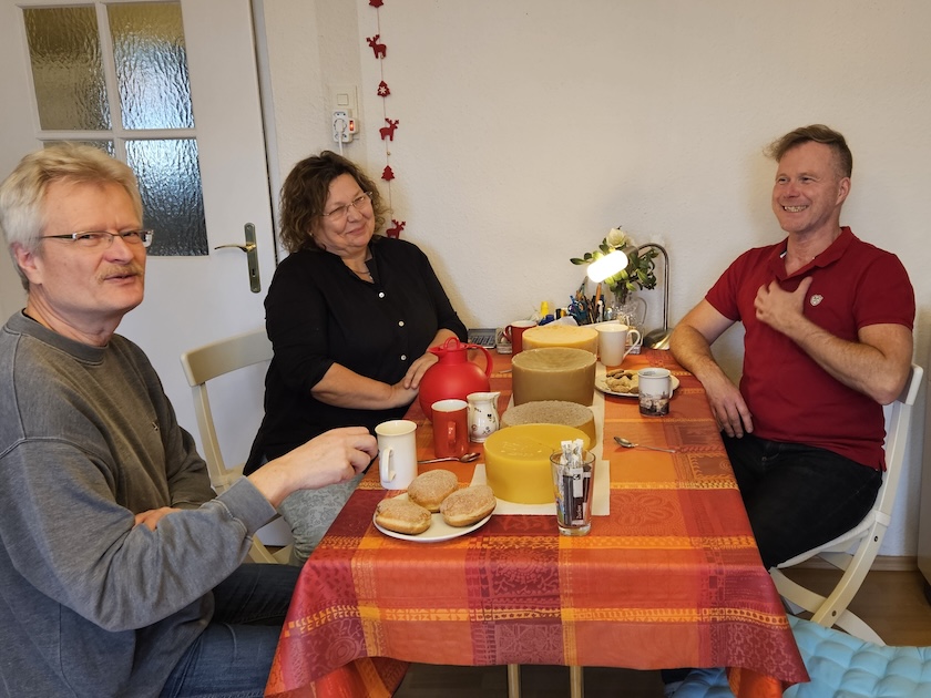 Vertiefungsseminar / Workshop Wachsgießen, Wachsverarbeitung (Mittelwände) udn Einlöten / Bienen-leben-in-Bamberg.de