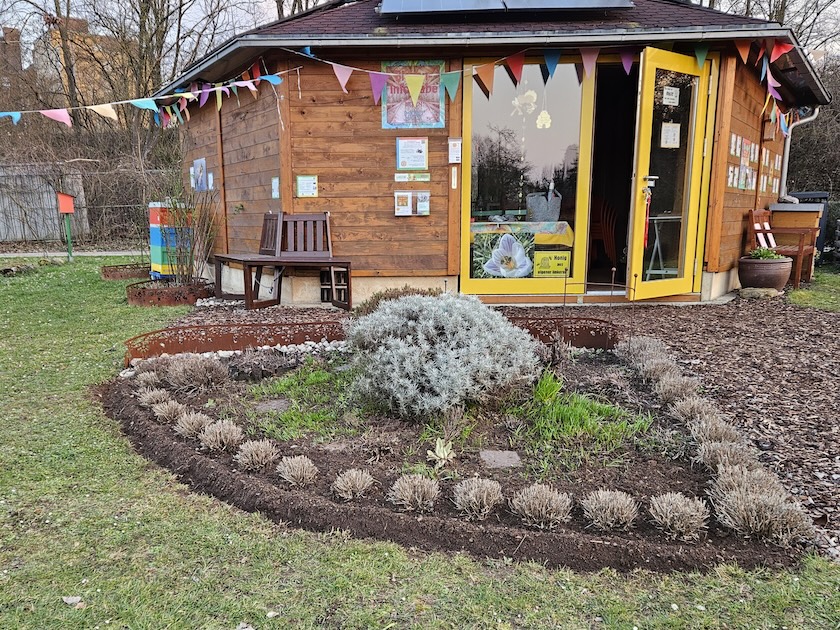 Frühjahrsputz im Bienengarten Bamberg