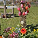 Osterbrunnen zur Saison-Eröffnung der Bienen-InfoWabe 2026 am Ostersonntag