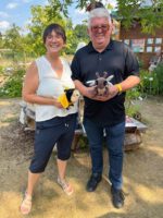 Ilona und Wolfgang Metzner, Namensgeber des neuen Bienenmodells "Wolfi"